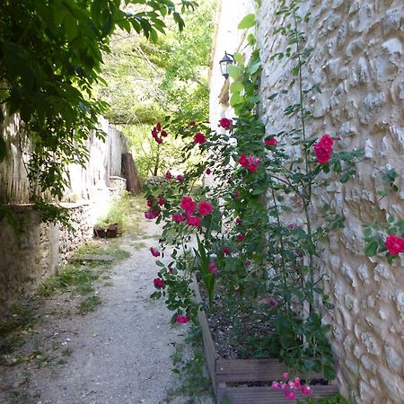 Malia - Chambres d'hôtes&Gîte Barret-de-Lioure Exterior foto