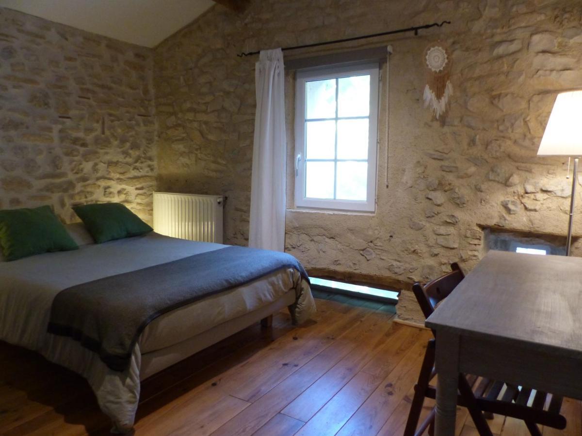 Malia - Chambres d'hôtes&Gîte Barret-de-Lioure Exterior foto
